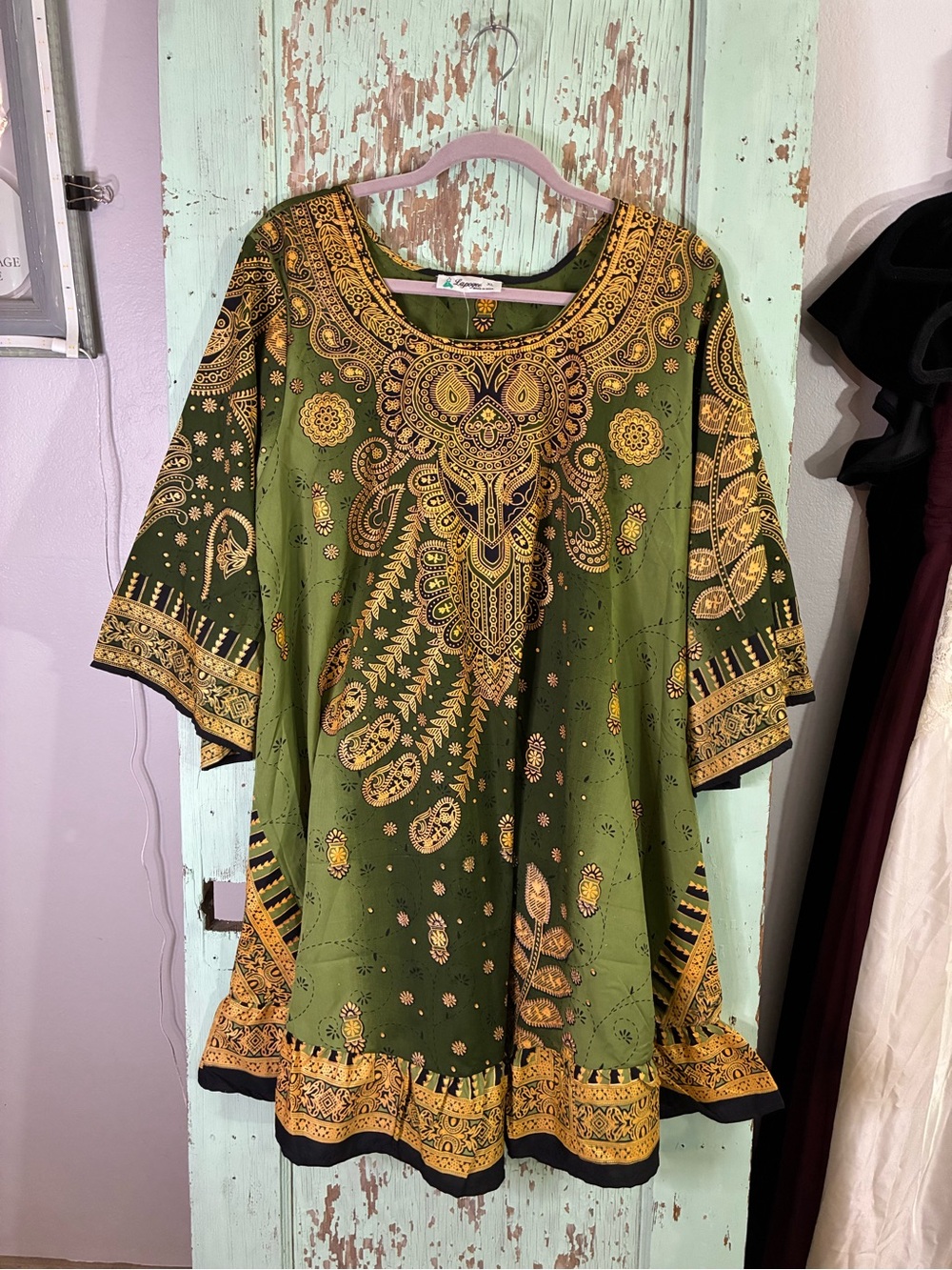 Women’s NWT Lapogee Green & gold Tunic Top